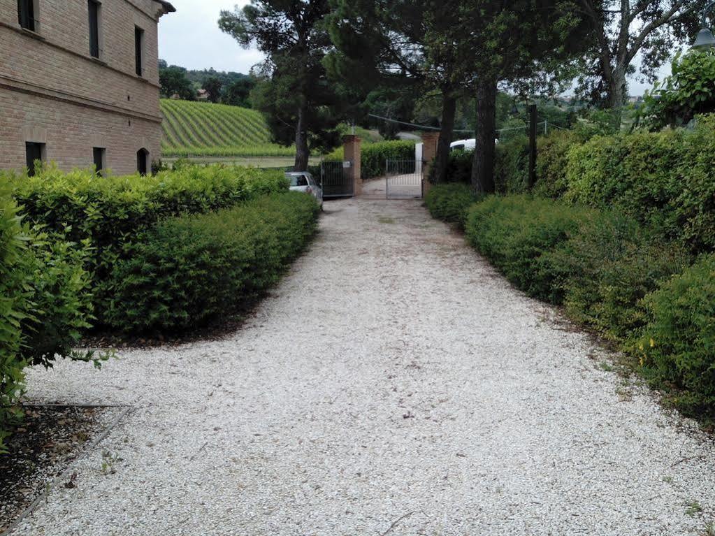 Agriturismo La Fonte Di San Girio Vendégház Potenza Picena Kültér fotó