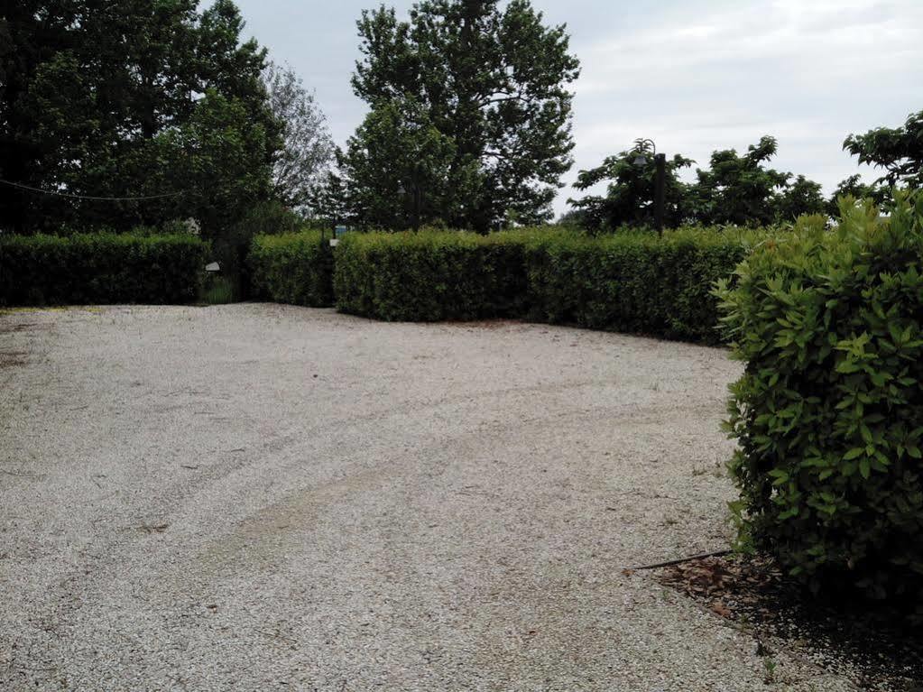 Agriturismo La Fonte Di San Girio Vendégház Potenza Picena Kültér fotó